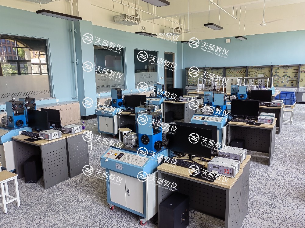 中原科技學(xué)院新校區(qū)理工學(xué)部實(shí)驗(yàn)室建設(shè)項(xiàng)目 順利安裝、調(diào)試、培訓(xùn)、驗(yàn)收通過(guò)